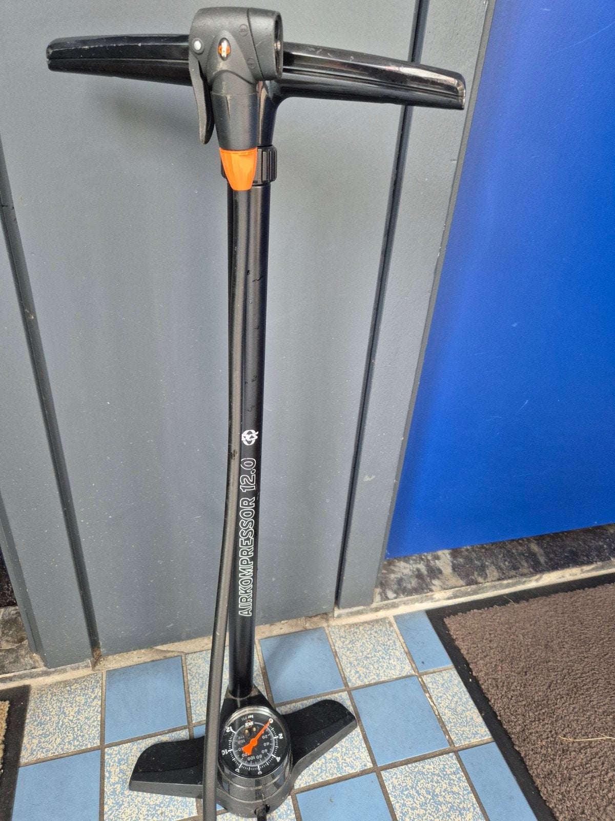 SKS aircompressor   fietspomp, Ophalen
