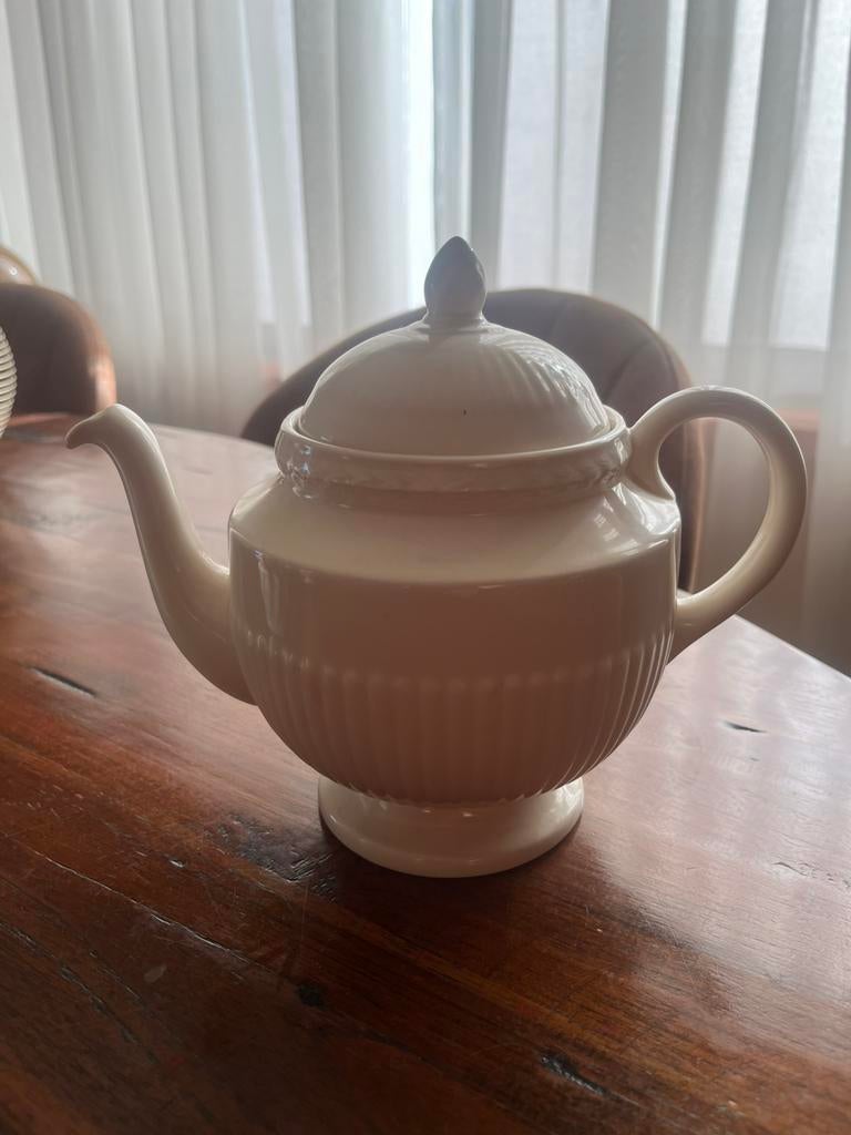 Wedgwood Theepot, Overige typen, Ophalen of Verzenden, Zo goed als nieuw, Wedgwood