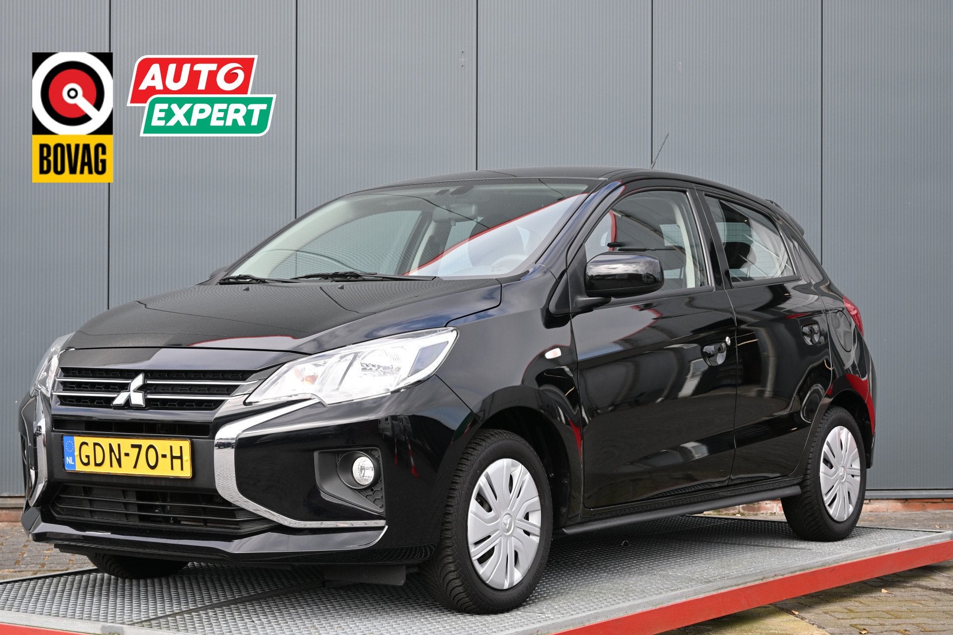 Mitsubishi Space Star 1.2 Connect+ carplay (bj 2024), Voorwielaandrijving, Stof, Gebruikt, Zwart
