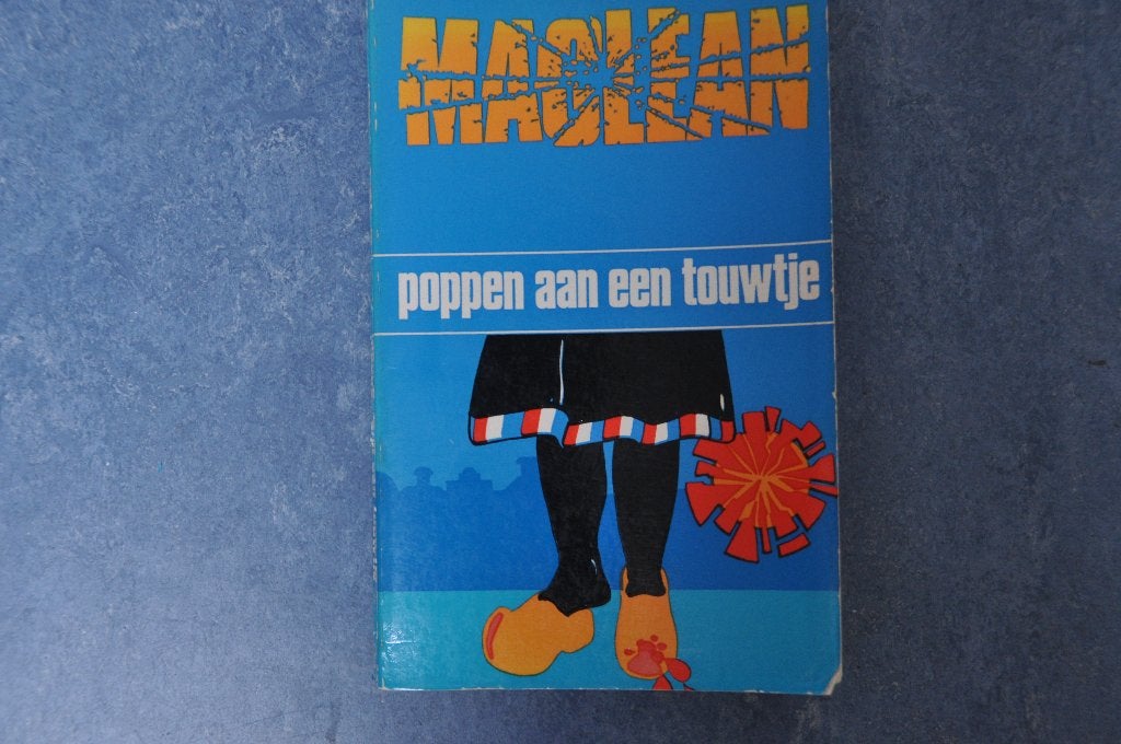 Alistair MacLean - Poppen aan een touwtje, Gelezen, Europa overig, Alistair MacLean, Ophalen of Verzenden