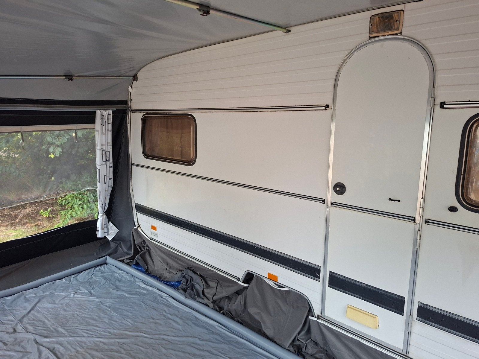vintage lichtgewicht TEC caravan met nieuwe voortent, Particulier, Treinzit, Tot en met 4