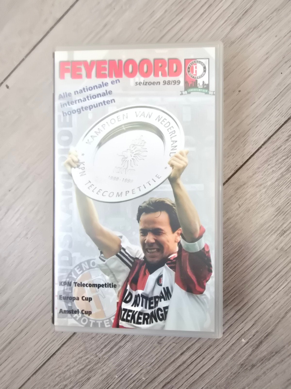 Feyenoord VHS – Kampioensseizoen 1998/1999 – Originele video, Ophalen of Verzenden, Gebruikt, Feyenoord, Overige typen