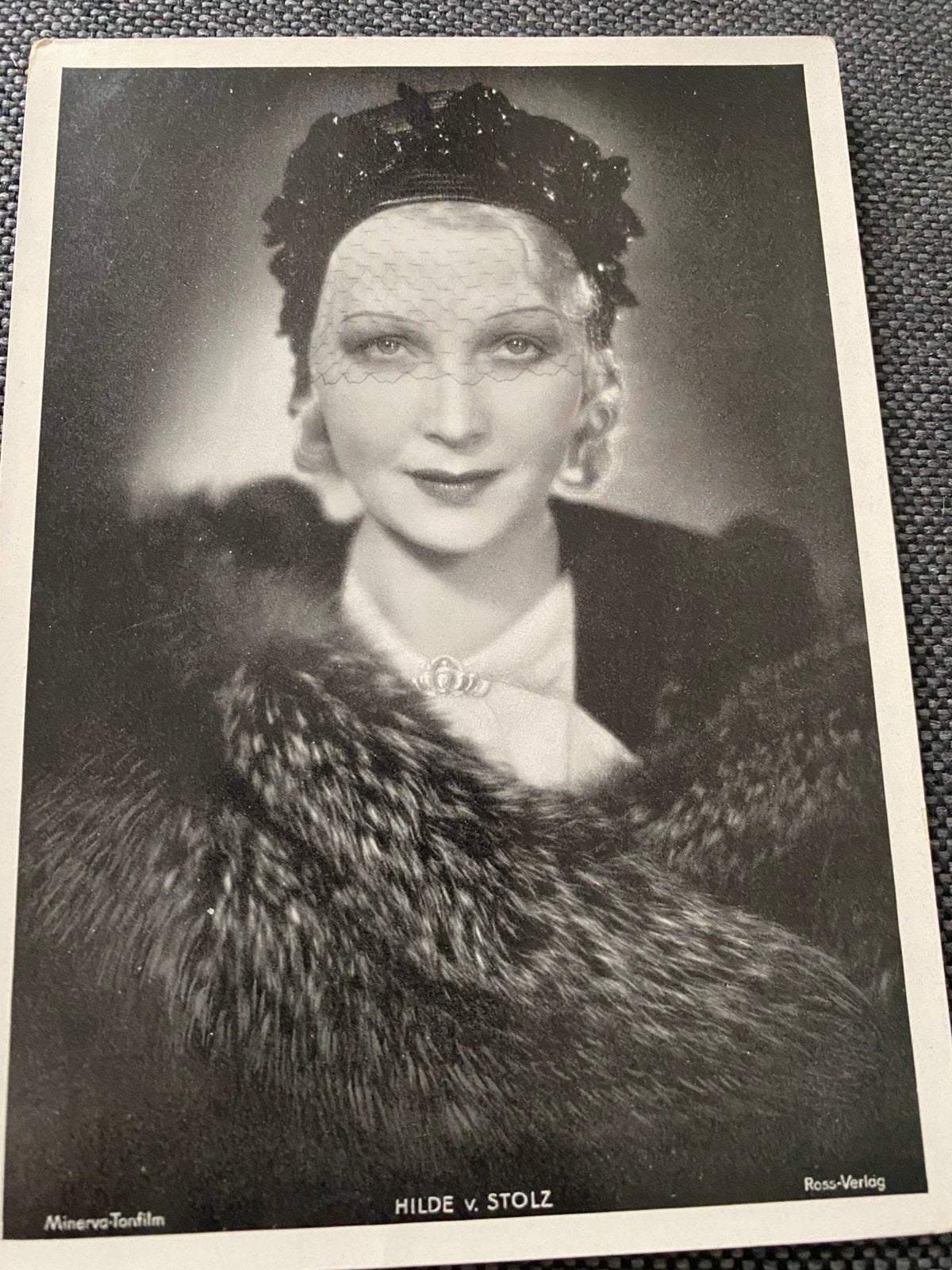 Filmster hilde, Verzamelen, Foto's en Prenten, Ophalen of Verzenden, Voor 1940, Zo goed als nieuw