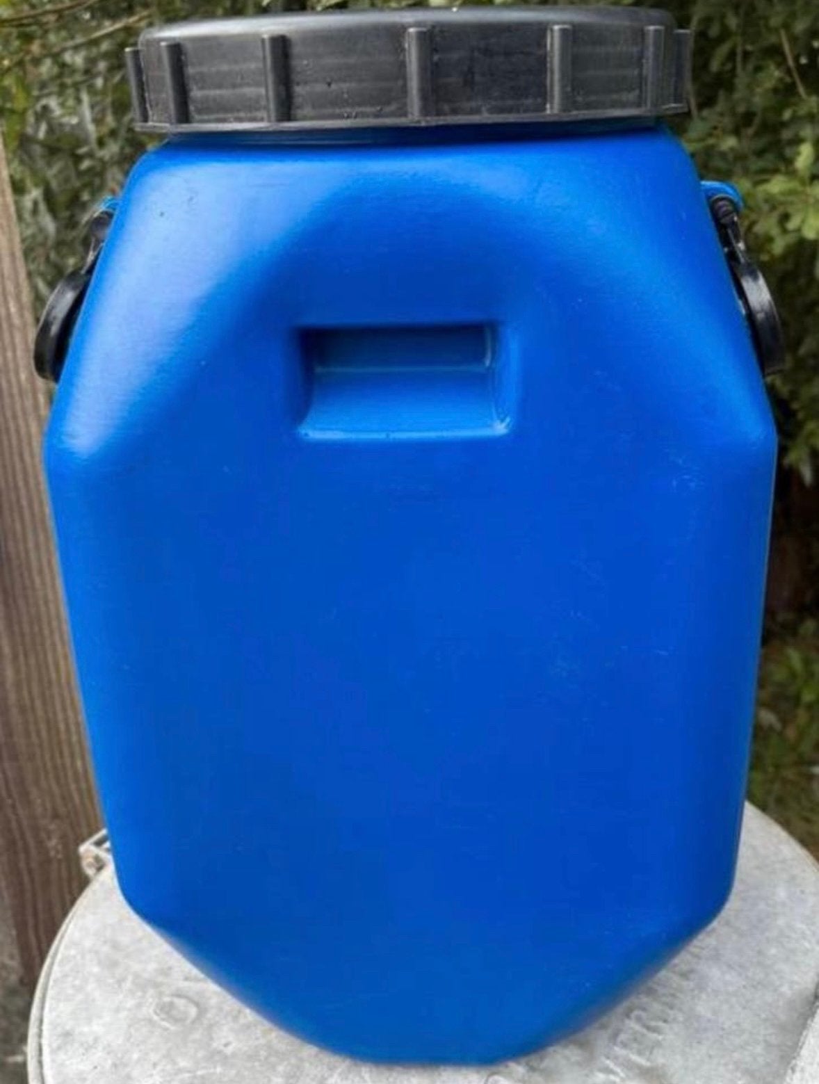 Op voorraad voerton voertonnen vaten 30 ltr, Huis en Inrichting, Ophalen of Verzenden, Zo goed als nieuw
