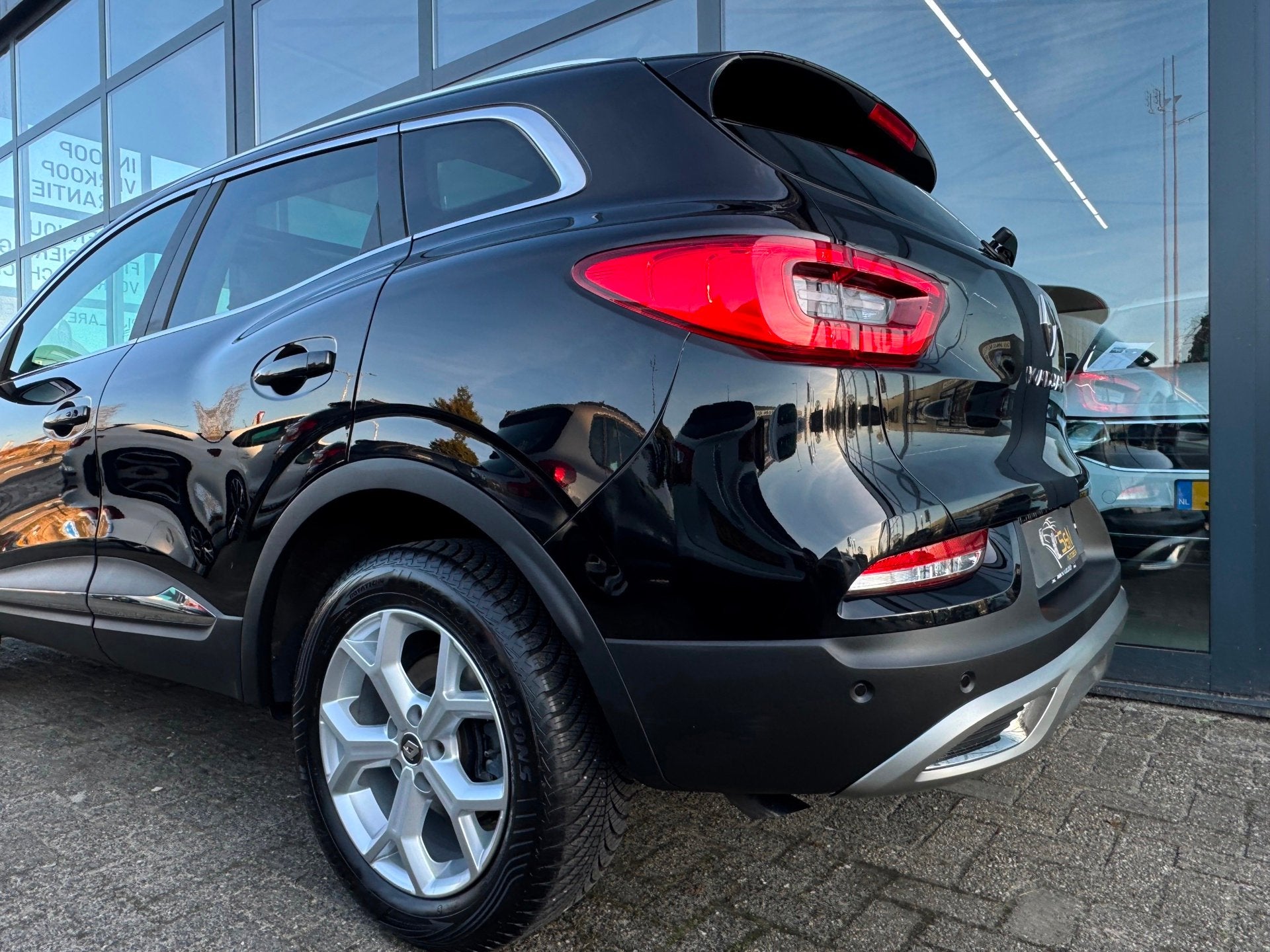 Renault KADJAR 1.3 TCe Zen CarPlay | Pano, Kadjar, 715 kg, 1337 kg, Zwart