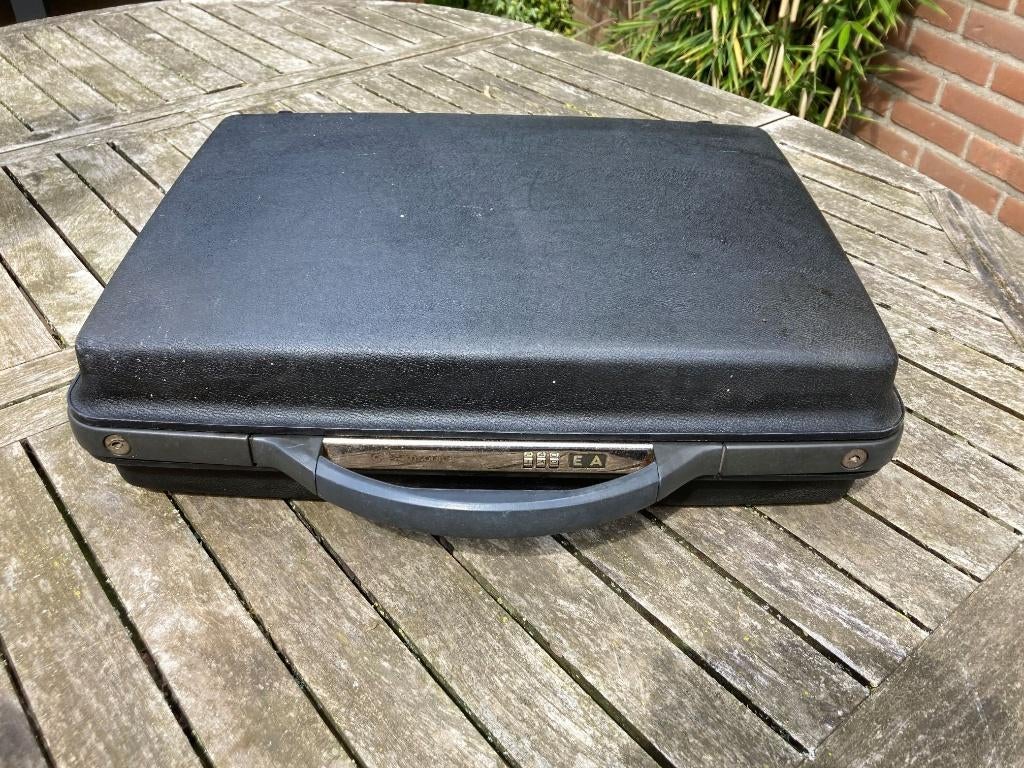 Samsonite koffer oud gratis, Ophalen, Gebruikt, Hard kunststof, Slot