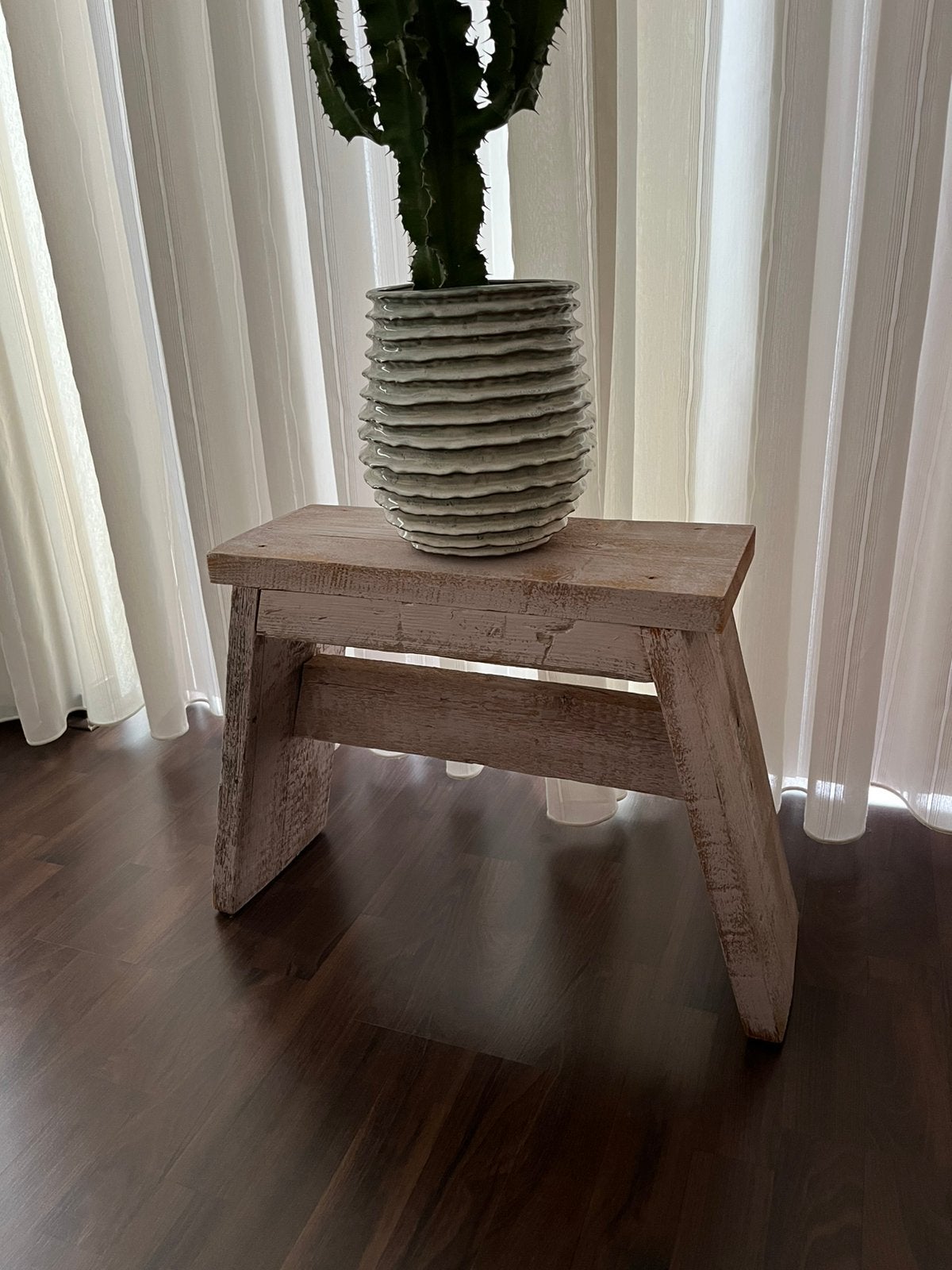 Makkelijk krukje !!, Huis en Inrichting, Krukjes, Ophalen, Zo goed als nieuw, Hout