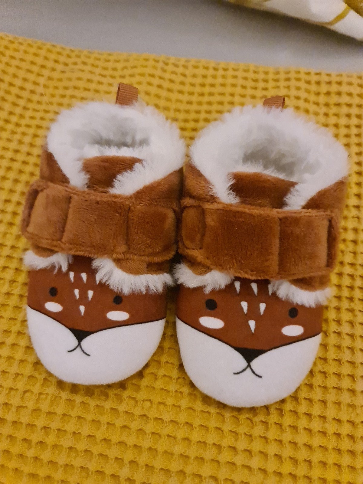Nieuw H&M babyslofjes vos - maat 20/21, Slofjes, Jongetje of Meisje, H&M, Nieuw