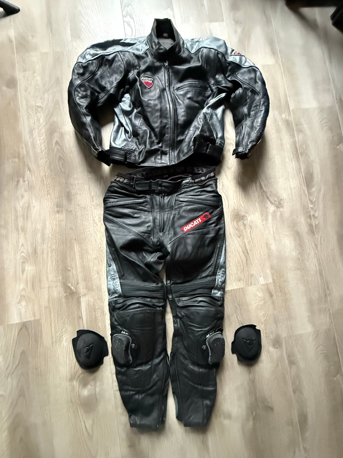 Net Revit Leren Motorpak (Jas mt.56  en Broek mt. 54), Ophalen of Verzenden, Tweedehands, Heren, Combipak