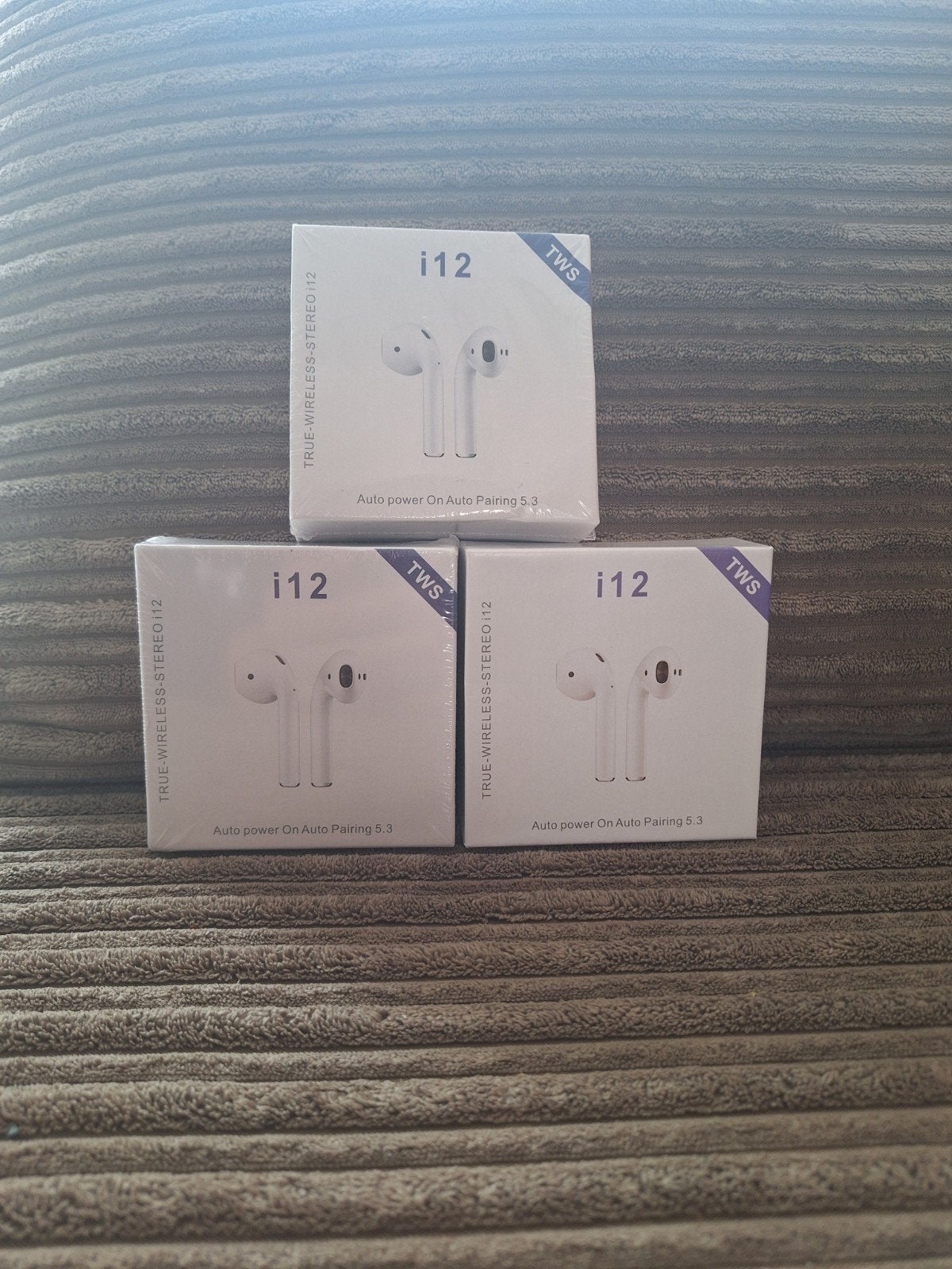 3 gloednieuwe airpods, Overige merken, Nieuw, Ophalen of Verzenden, Draadloos