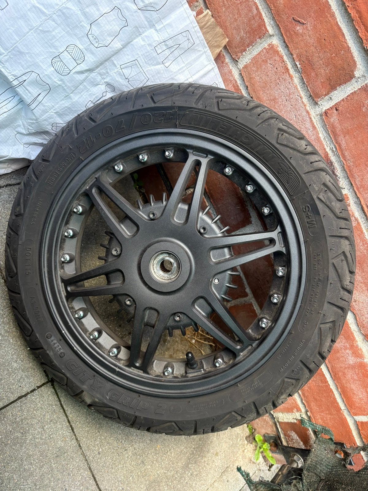 Piaggio zip/Vespa aplus achtervelg met band, Ophalen