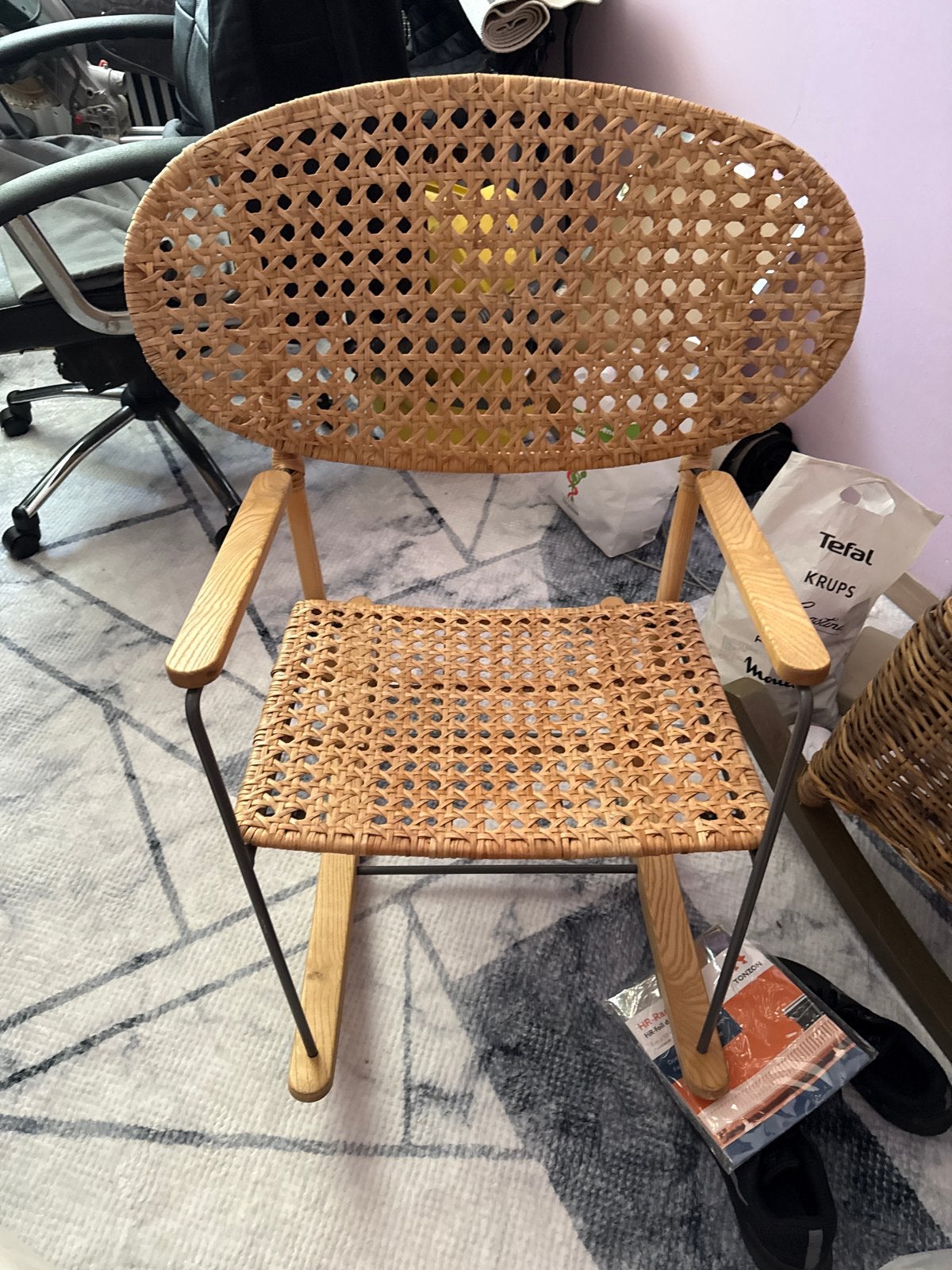 Rotan schommelstoel met houten, Huis en Inrichting, Stoelen, Ophalen, Gebruikt, Overige kleuren, Eén