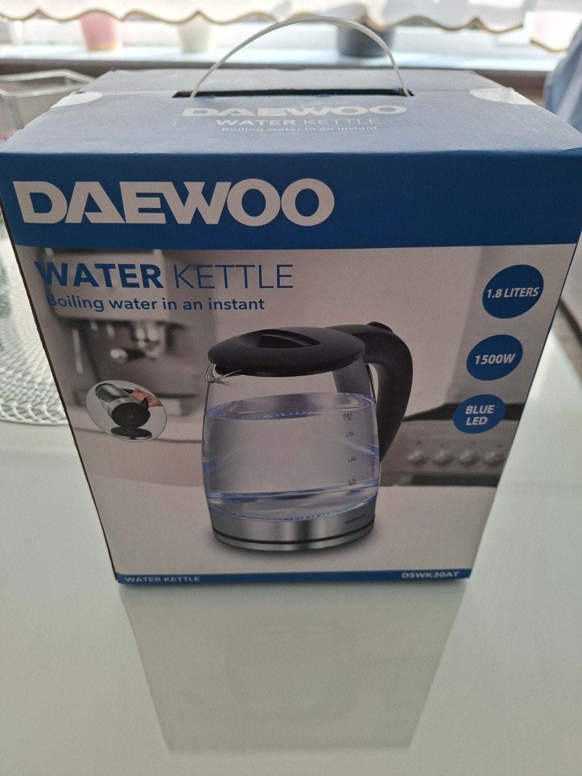 Daewoo Waterkoker 1.8L 1500W met Blauwe LED Verlichting, Witgoed en Apparatuur, 1 tot 2 liter, Ophalen of Verzenden, Nieuw