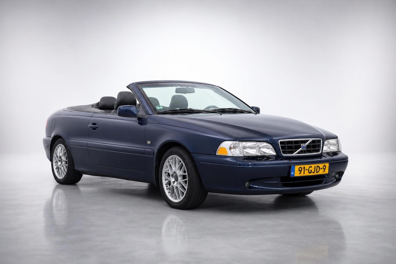 Volvo C70 Convertible 2.0 T - 5 cilinder|zeer goede staat|on, Voorwielaandrijving, C70, Gebruikt, Automatische klimaatregeling