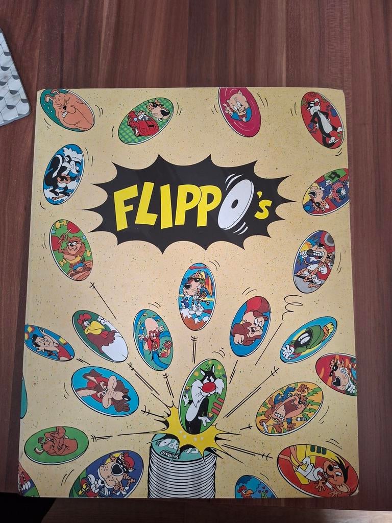 Flippo Boek Vol, Verzamelen, Flippo's, Ophalen of Verzenden, Verzameling, Met verzamelmap(pen)
