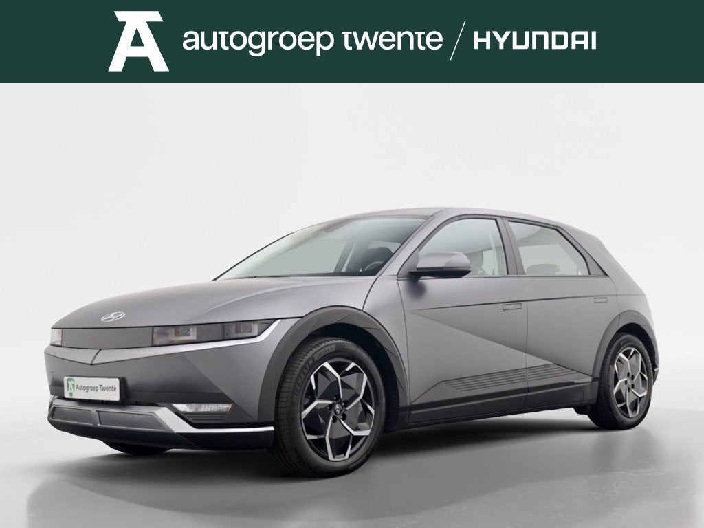 Hyundai IONIQ 5 Connect 73kWh | Trekhaak | Stoelverwarming |, Auto's, Automaat, Gebruikt, Zwart, 199 min
