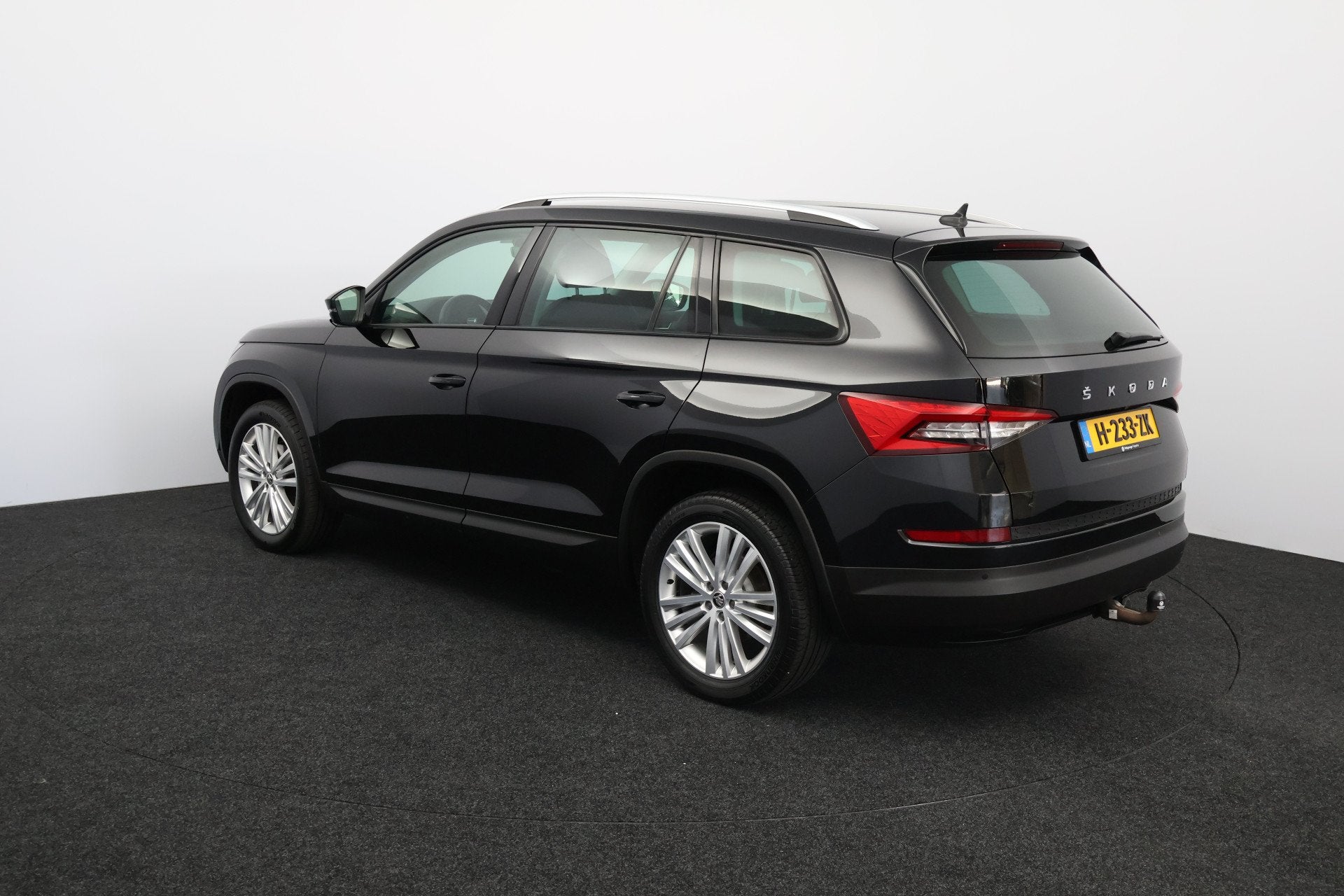 Skoda Kodiaq 1.5 TSI Limited Business Edition 7 Persoons /AU, Auto's, Euro 6, 4 cilinders, 150 pk, Zwart