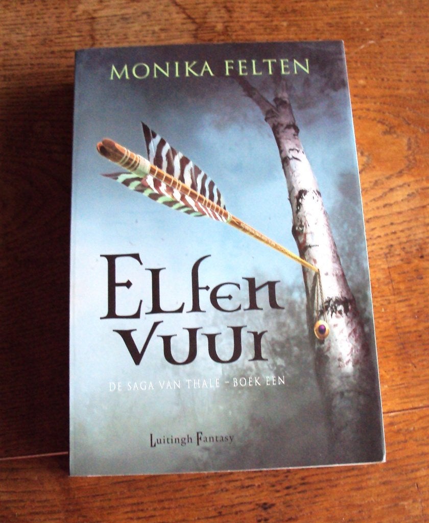 Elfenvuur fantasy boek van Monika Felten, Ophalen of Verzenden, Gelezen, Monika Felten