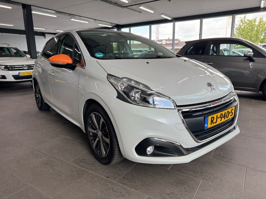 Peugeot 208 1.6 BlueHDi Roland Garros GT-line panoramadak Na, Auto's, Voorwielaandrijving, Stof, Gebruikt, 4 cilinders