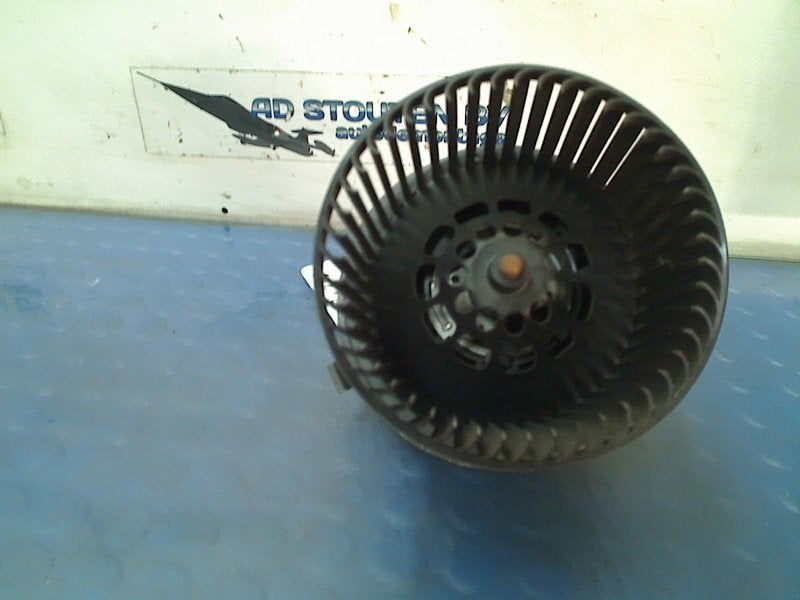 Kachel Ventilatormotor Toyota Aygo (B40) 2015 T918262, Gebruikt, Kundenbetreuung@toyota.de, Toyota-Allee 2, Köln 50858, , Duitsland