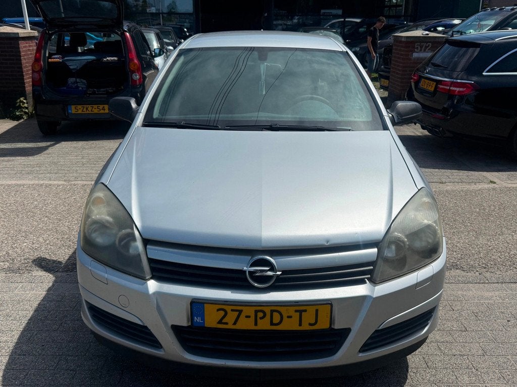 Opel Astra 1.6 Enjoy AIRCO/CRUISE/5DEUERS/ELEKRAMEN/RIJDT PE, Auto's, Voorwielaandrijving, Gebruikt, Zwart, 1165 kg