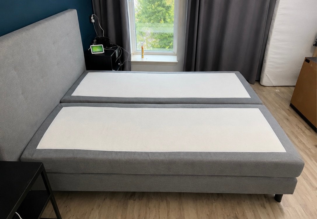 Nette grijze boxspring 180 x 210 cm – zo goed als nieuw, Huis en Inrichting, Slaapkamer | Boxsprings, Ophalen, 210 cm, Tweepersoons