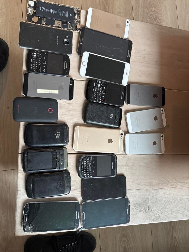 20 Telefoons: Apple, Samsung, BlackBerry - Diverse Modellen, Ophalen of Verzenden, Zo goed als nieuw