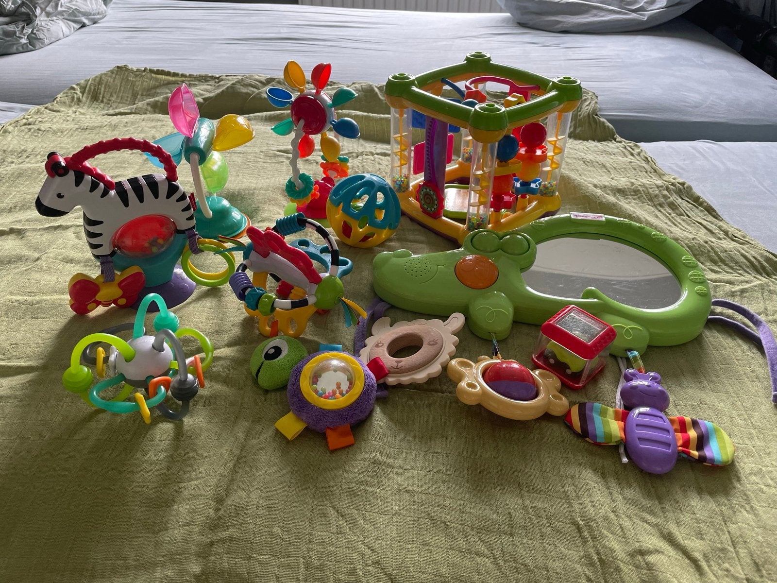 Grote set babyspeelgoed: rammelaars, bijtringen en meer!, Ophalen, Gebruikt, Overige typen, Met geluid