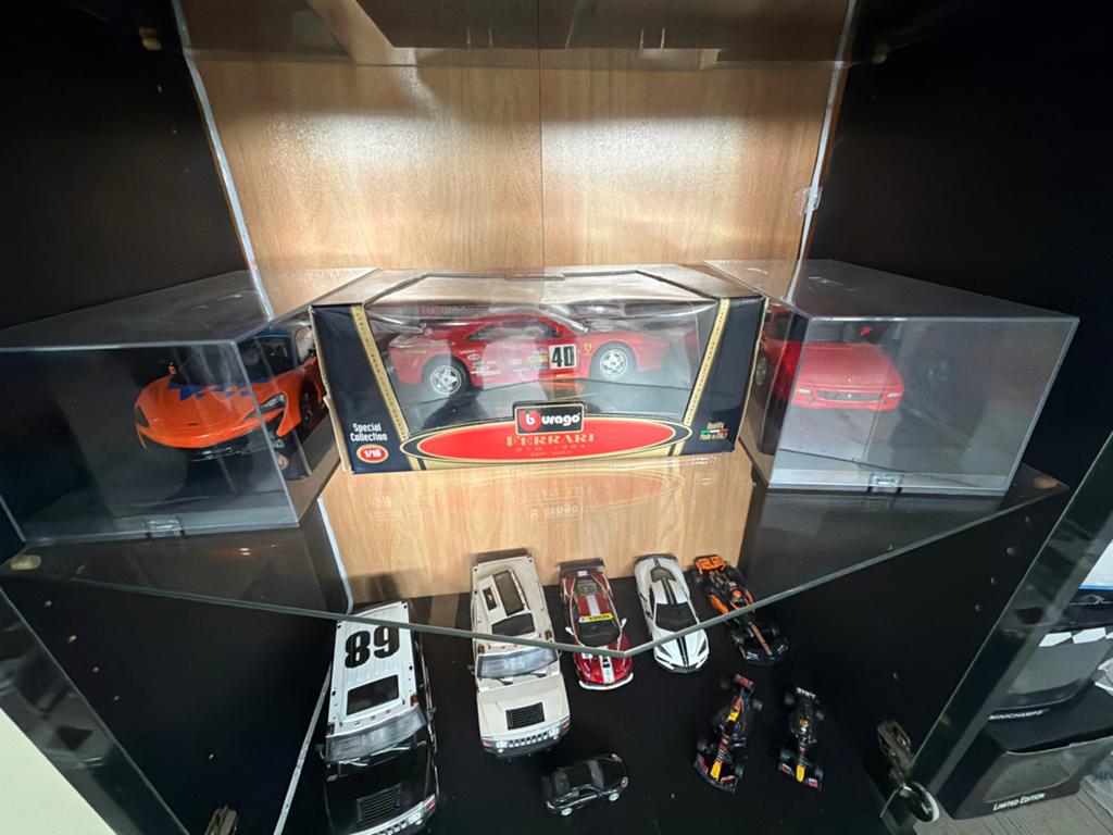 Verzameling modelauto's - Ferrari, Dodge Viper, F1, Gebruikt, Auto, 1:32 tot 1:50, Ophalen