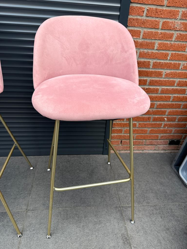 Roze fluwelen barkrukken met gouden onderstel, Ophalen, Zo goed als nieuw, 90 cm of meer, Metaal