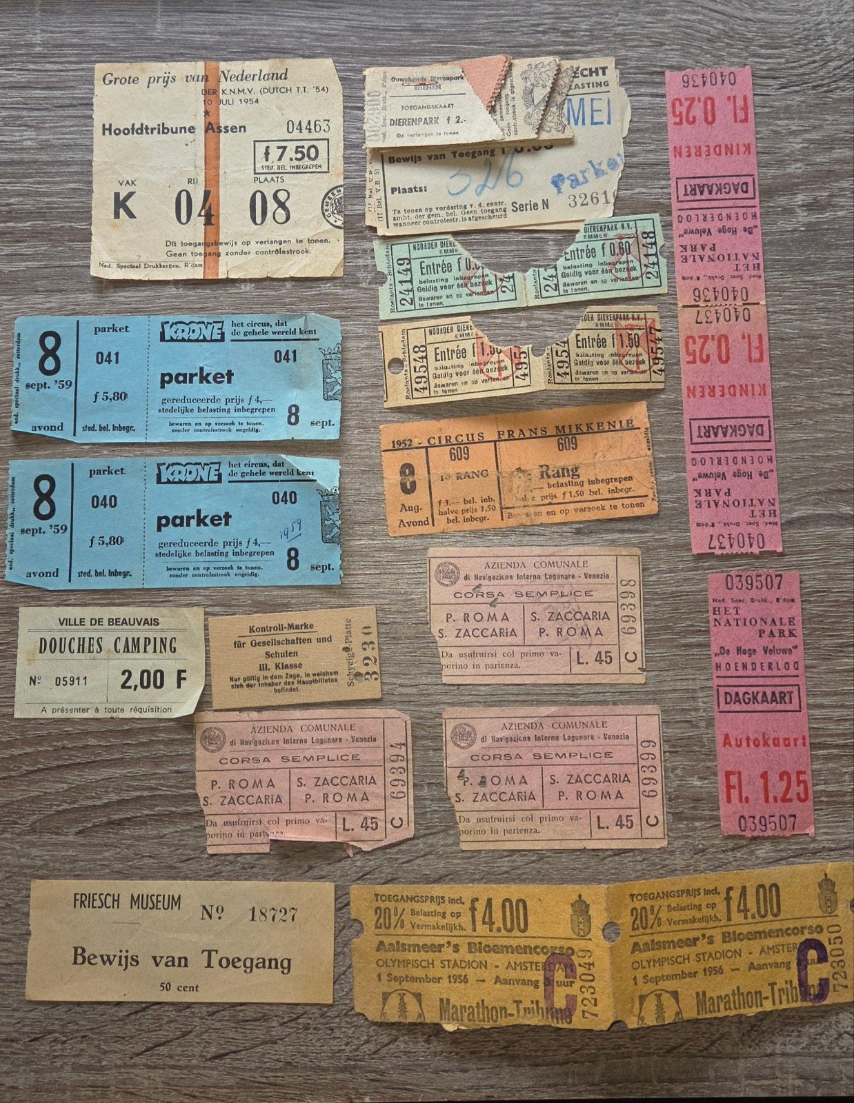 Partij vintage toegangskaartjes jaren '50/'60 (TT Assen, Blo, Ophalen of Verzenden