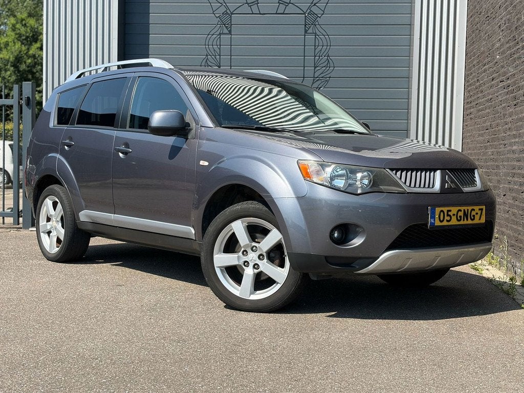 Mitsubishi Outlander 2.4 Intense+ Automaat|Sensor|Airco, Auto's, Mitsubishi, Automaat, Stof, 1644 kg, 4 cilinders