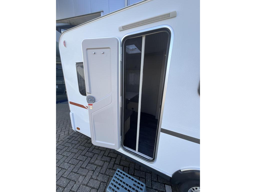 Weinsberg CaraCito 470 EU ENKELE BEDDEN-AIRCO-MOVER, Overige merken, Standaardzit, Bedrijf, 750 - 1000 kg