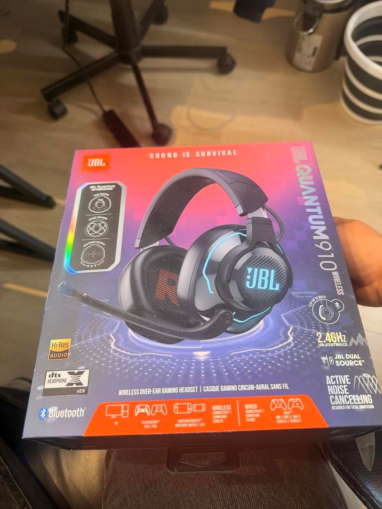 JBL Quantum 910 Wireless Gaming Headset - Zo goed als nieuw, Audio, Tv en Foto, Koptelefoons, Zo goed als nieuw, Over oor (circumaural)