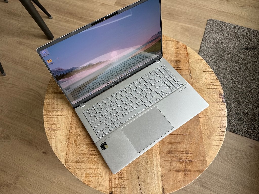 ASUS Vivobook S 15 OLED (Snapdragon X Elite, 32GB RAM), Gebruikt, Met videokaart, ASUS, Ophalen of Verzenden