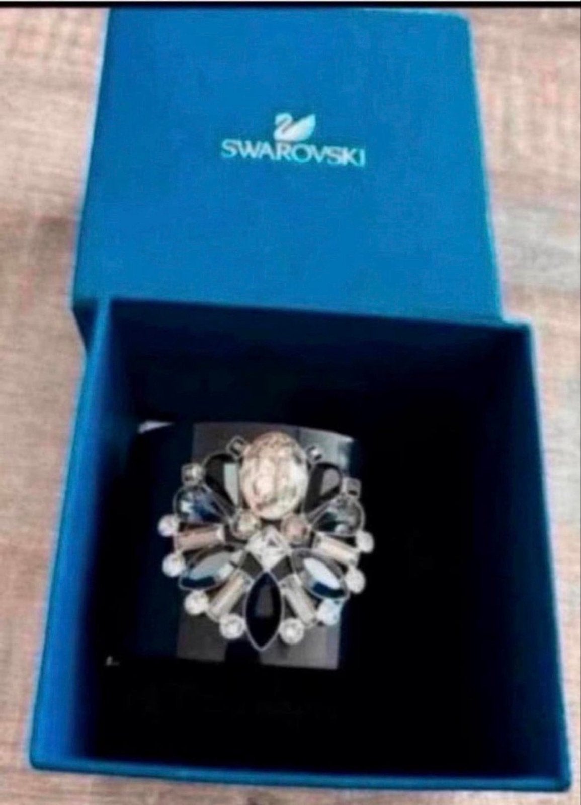 Swarovski Armband - Tijdloze Elegantie in Originele Verpakki, Met kristal, Overige materialen, Zwart, Ophalen of Verzenden