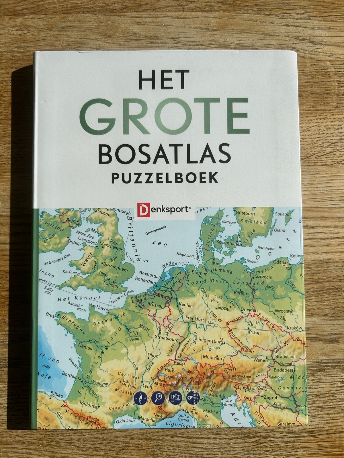 Het Grote Bosatlas Puzzelboek - DenkSport, Bosatlas, 2000 tot heden, Ophalen of Verzenden, Zo goed als nieuw