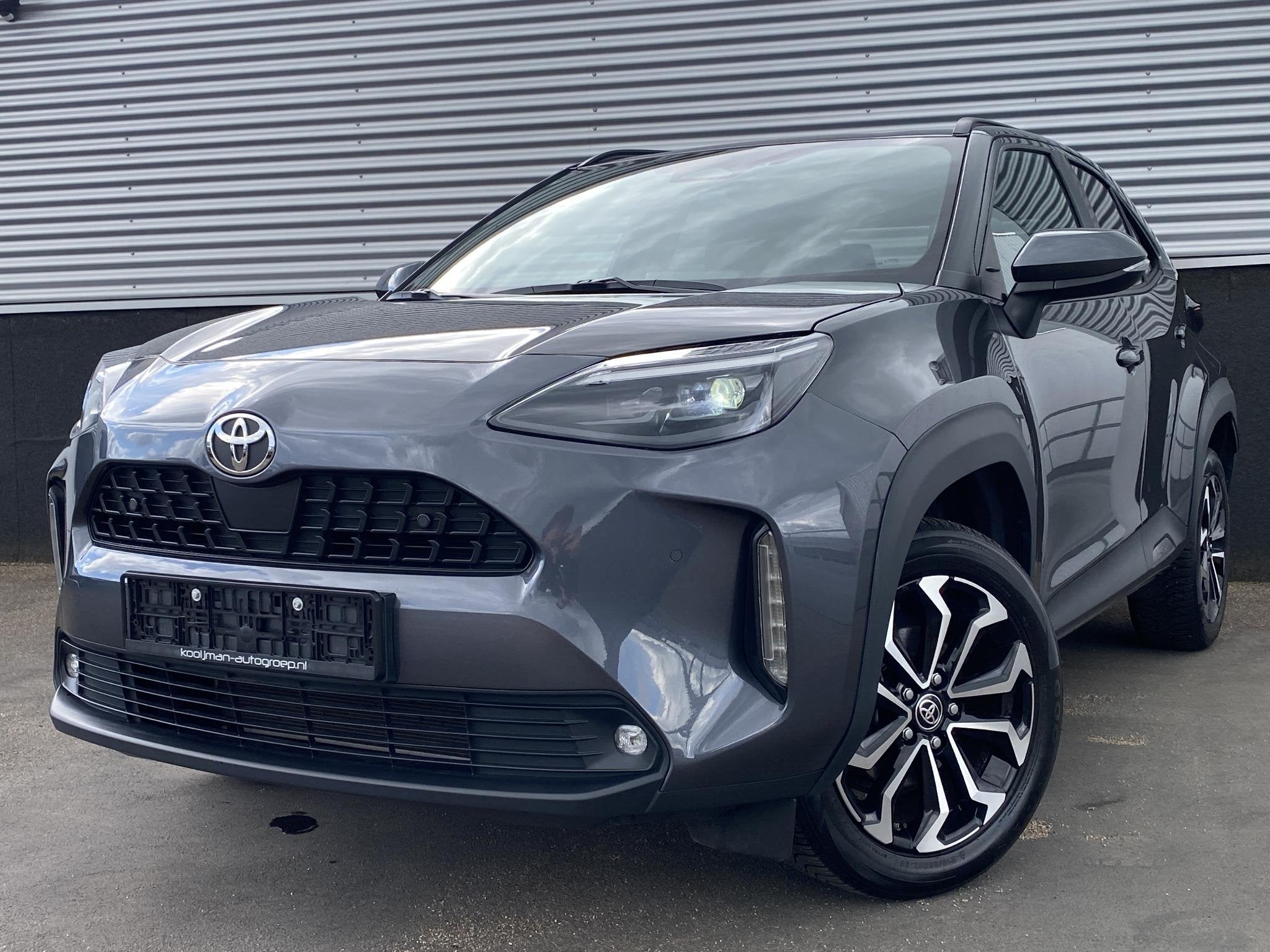 Toyota Yaris Cross 1.5 Hybrid 115 First Edition parkeersenso, Dealer onderhouden, Stof, Gebruikt, Euro 6