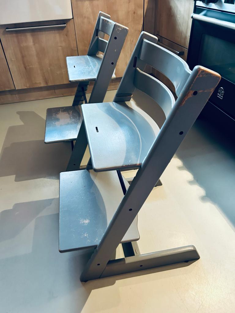 Twee Stokke Tripp Trapp stoelen, Kinderen en Baby's, Kinderstoelen, Ophalen, Gebruikt, Meegroeistoel, Aanschuifbaar
