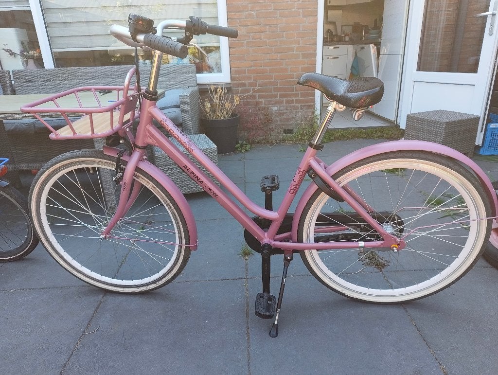 Alpina fiets, wielmaat 26 inch - 4 jaar oud, goede staat, Fietsen en Brommers, Fietsen | Meisjes, Terugtraprem, Gebruikt, Alpina