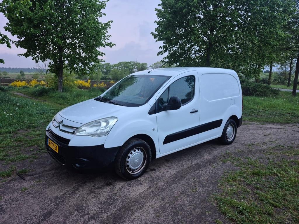Citroën Berlingo 1.6 HDI 66KW 2012, Auto's, Bestelauto's, Zwart, Citroën, Leder en Stof, Wit