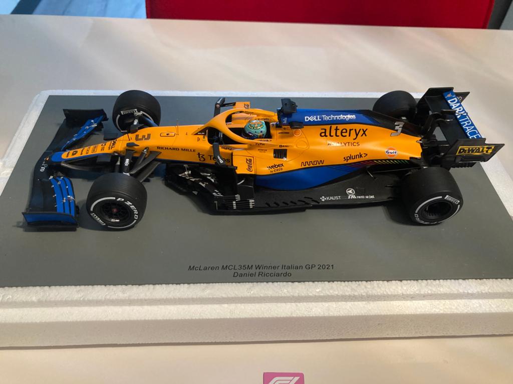 Daniel ricciardo winner italian gp 2021 1/18 spark, Ophalen of Verzenden, Nieuw, Formule 1