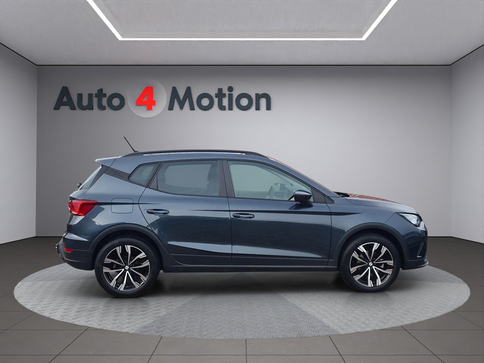 Seat Arona 1.0TSI Business FULL LED I ECC I PDC I NAVIG I AN, Auto's, Dealer onderhouden, Gebruikt, 1133 kg, 610 kg