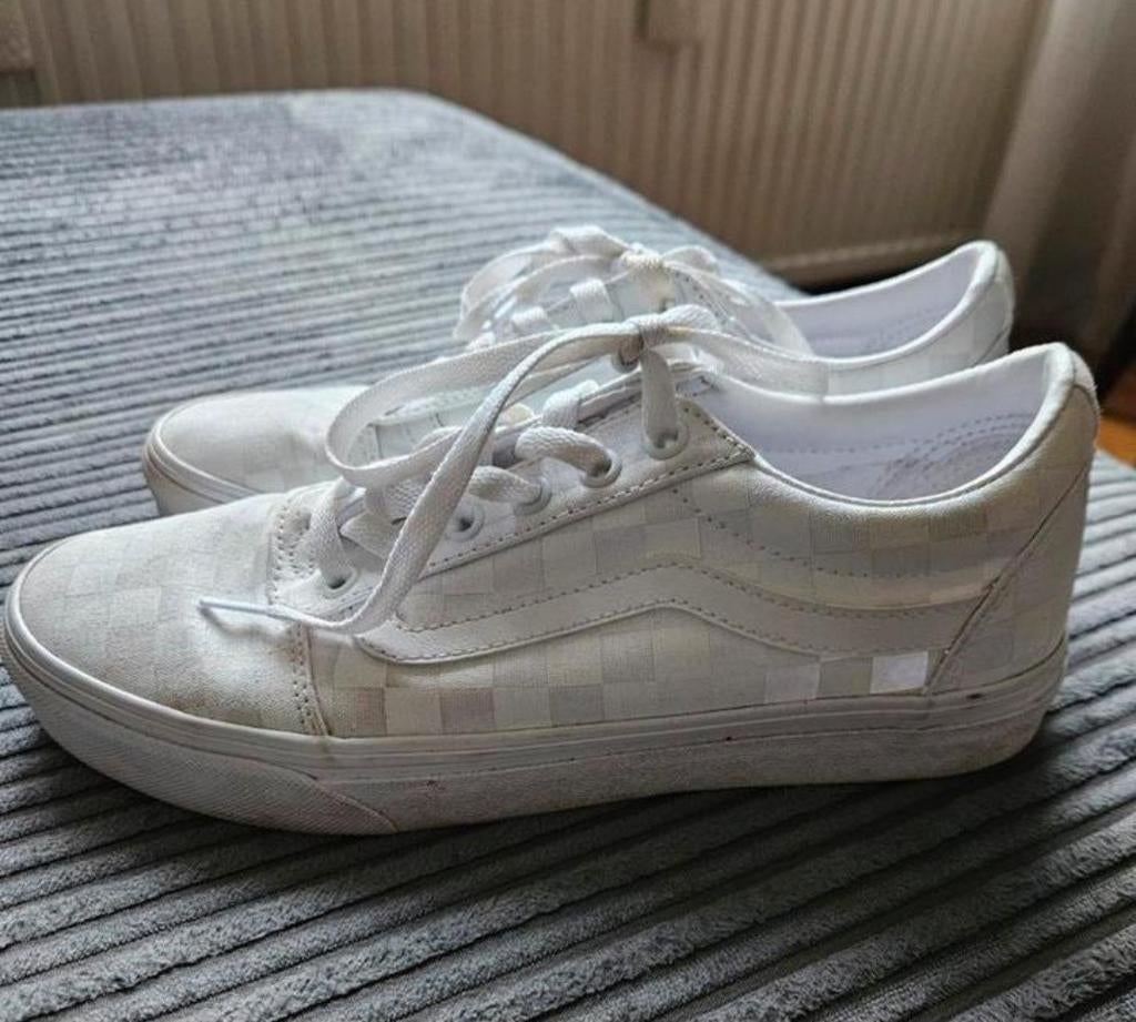 Nette witte vans met checkerboard maat 39, Wit, Ophalen of Verzenden, Vans, Sneakers of Gympen