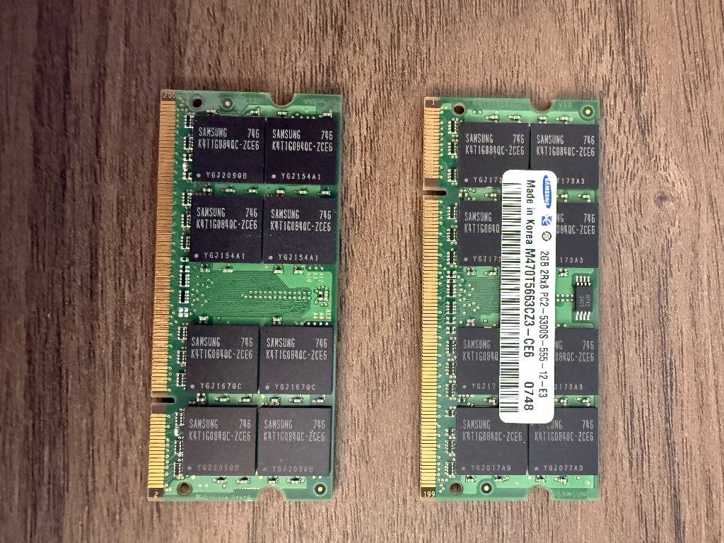 2GB DDR2 Samsung M470T5663CZ3-CE6, Ophalen of Verzenden, Zo goed als nieuw, DDR2, Laptop