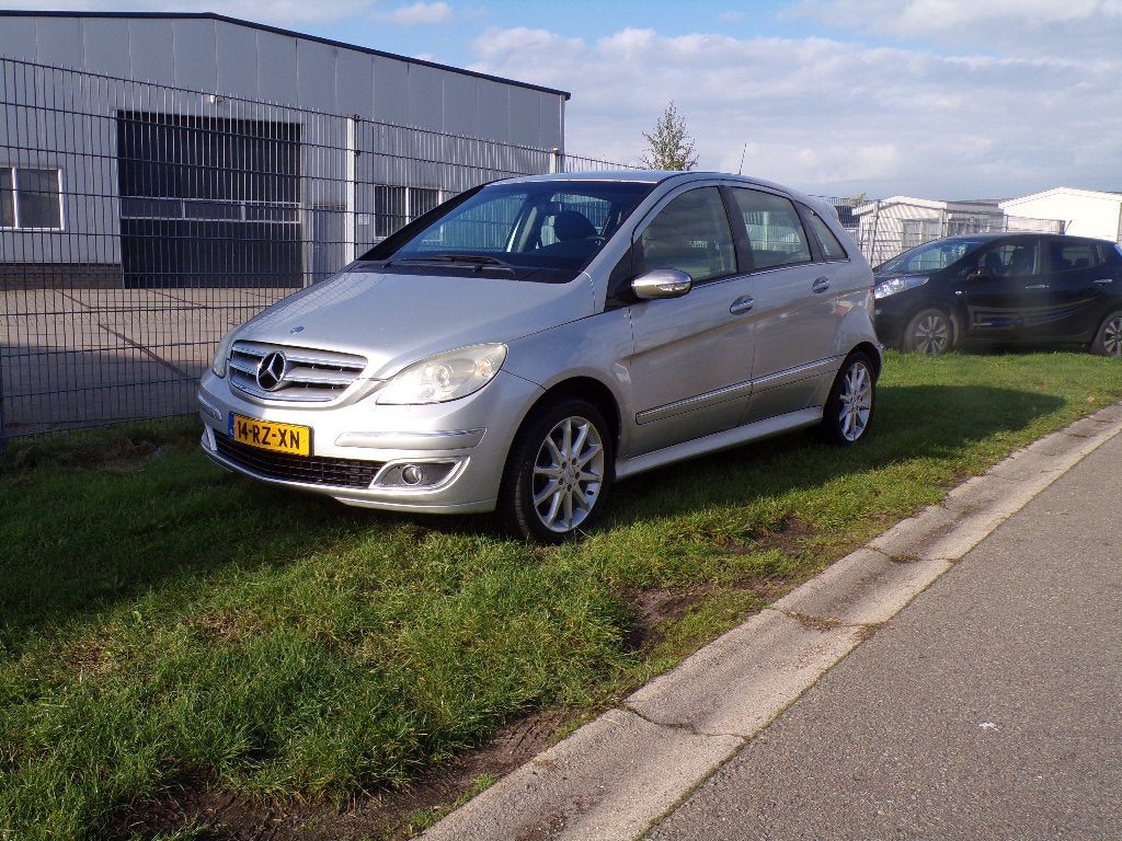 Mercedes-Benz B-Klasse 1.7 B170 5DRS 2005 Grijs, Voorwielaandrijving, Stof, Zwart, 4 cilinders