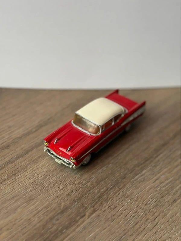 Matchbox 1957 Chevrolet Bel Air sportcoupé met een crème dak, Ophalen of Verzenden, Zo goed als nieuw, Auto, Matchbox