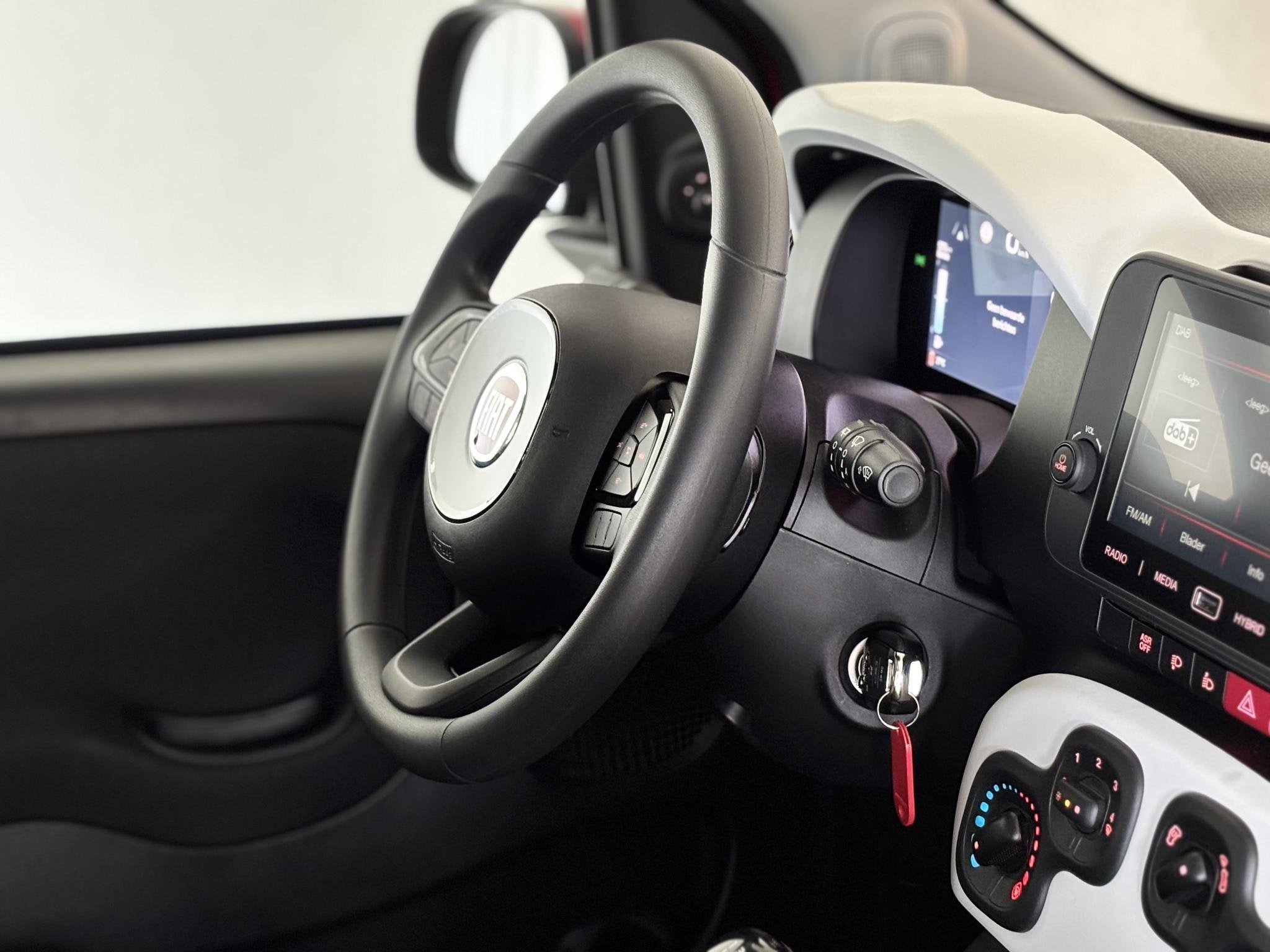 Fiat Panda 1.0 Hybrid Pandina | Apple-Android | Parkeersenso, Auto's, Stof, Gebruikt, Euro 6, Panda