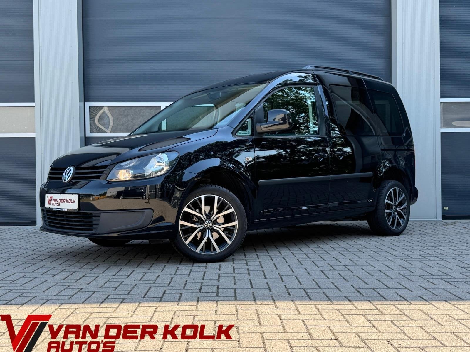 Volkswagen Caddy Combi 1.2 TSI Comfortline | CarPlay | Camer, Auto's, Voorwielaandrijving, Gebruikt, Zwart, Bedrijf