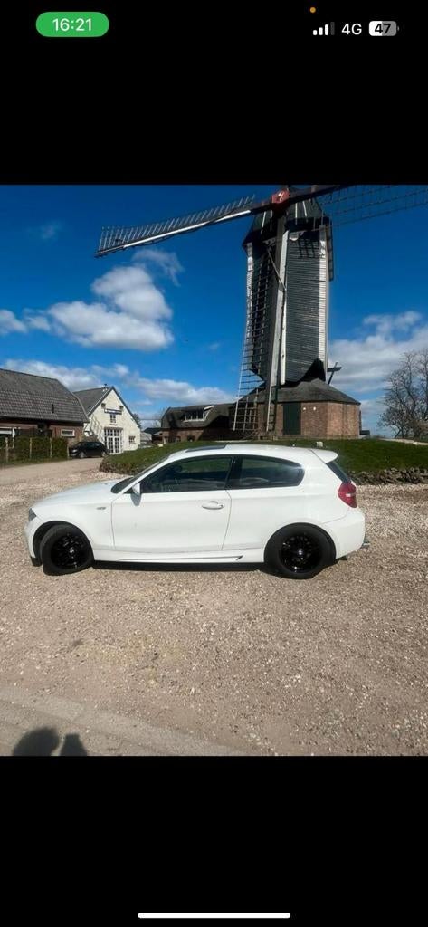BMW 1-Serie 2.0 120I 3DR 2009 Wit, Auto's, 1-Serie, Achterwielaandrijving, 1995 cc, 4 cilinders